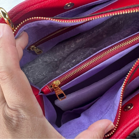 Crossbody or hand purse - Picture 7 of 10